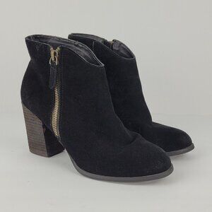 Urban Outfitters Ecote Joey Black Suede Side Zip Stack Heeled Ankle Boot 8